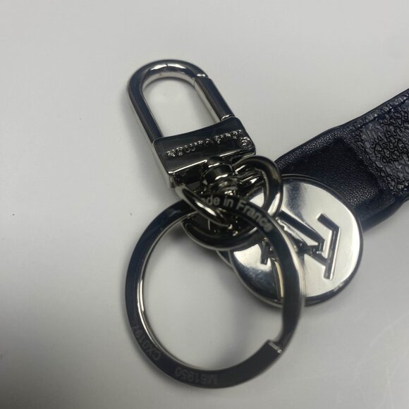 Louis Vuitton Dragonne Monogram Leather Bag Charm Key Holder M61950 - Picture 8 of 8